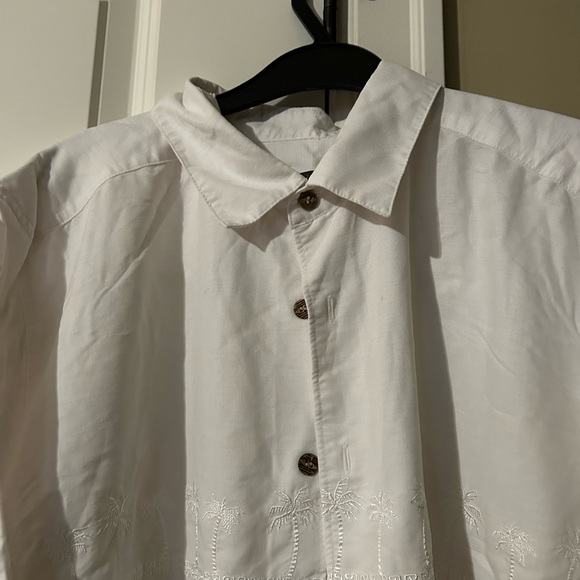 Quik Silver Dress-shirt - Large - White - Picture 3 of 5
